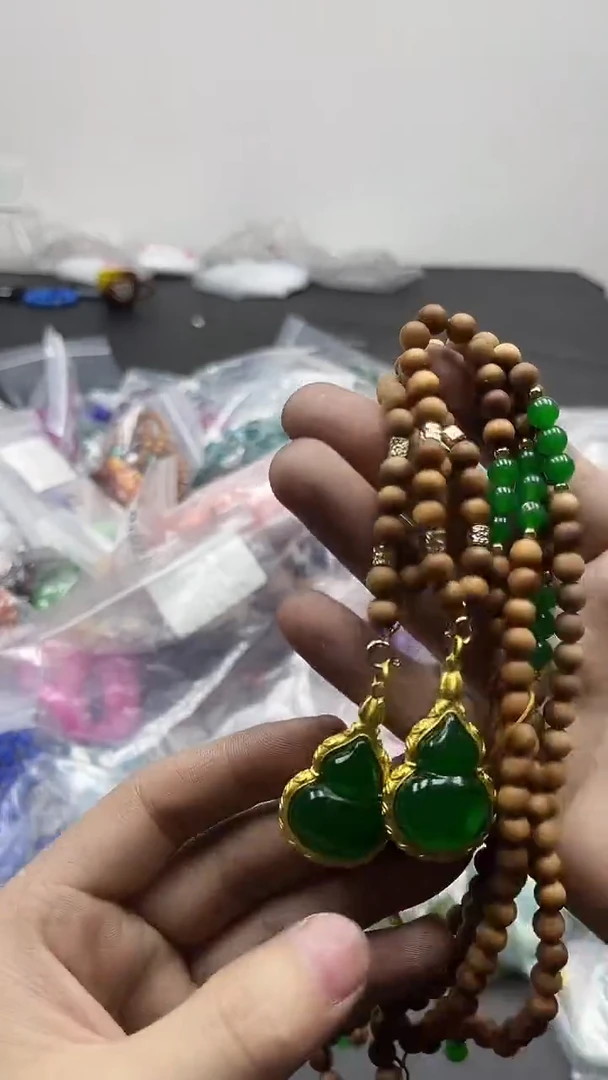 【闪购商品】翡翠颈饰18K金镶嵌625吊坠