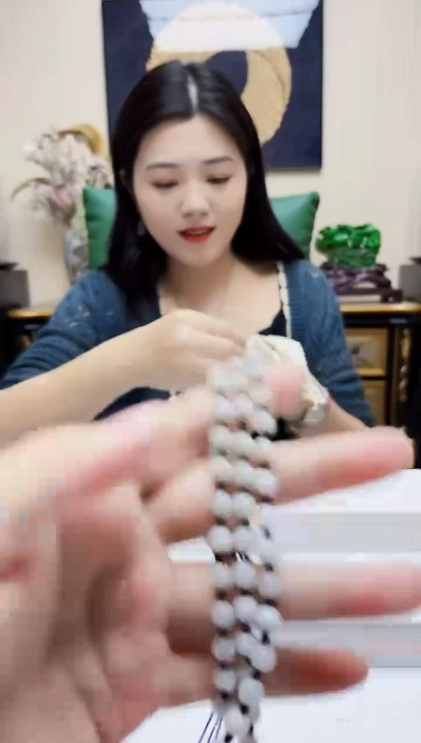 未镶嵌定制翡翠吊坠80