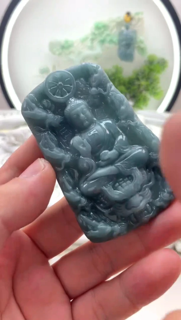 翡翠未镶嵌颈饰阿弥陀佛