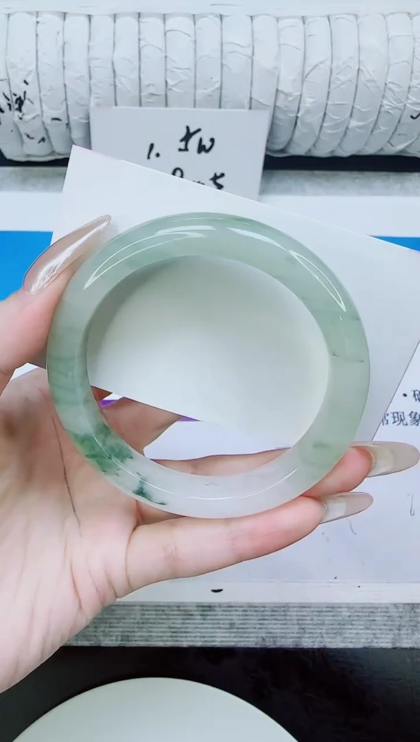 未镶嵌手镯石英质玉149/56.3