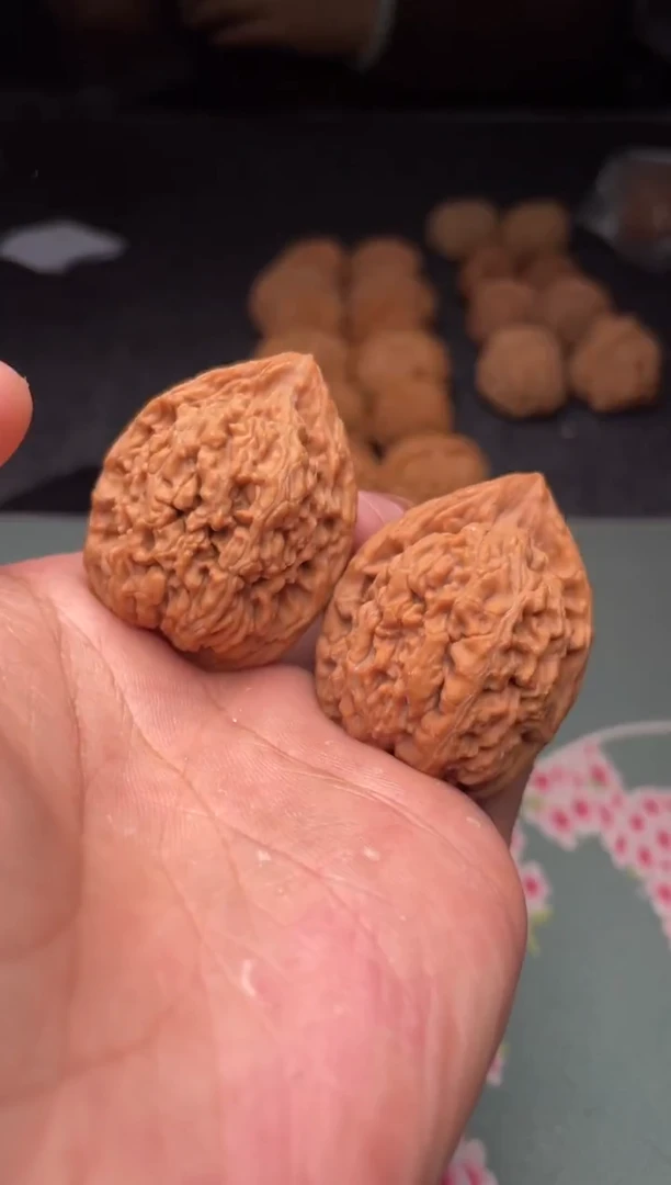 把件文玩核桃a159   蚂蚁王    34尺