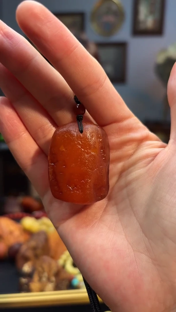 琥珀颈饰未镶嵌吊坠