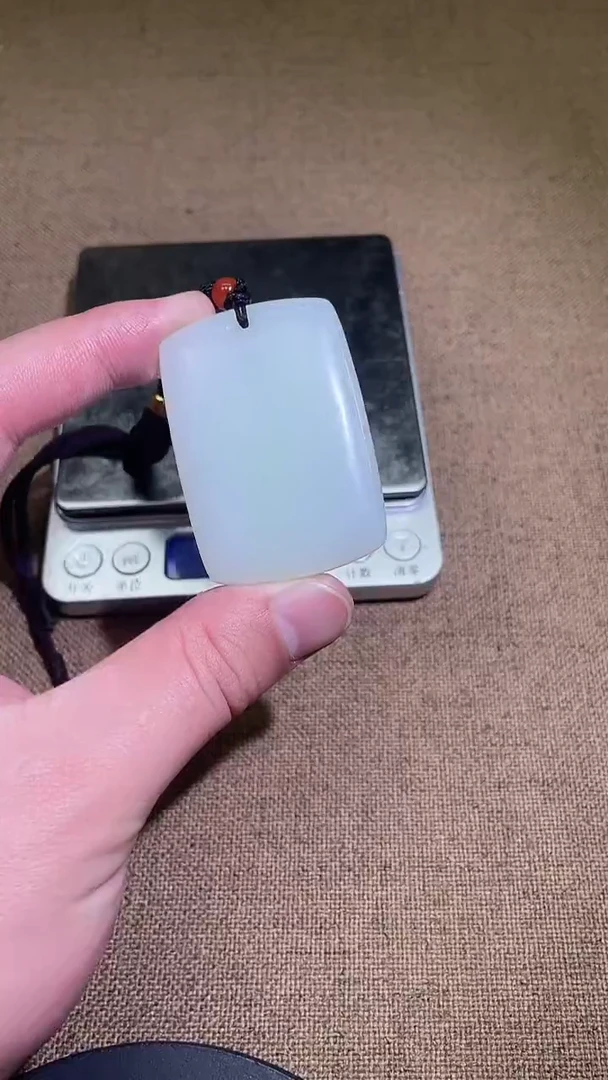 颈饰未镶嵌和田玉1.3