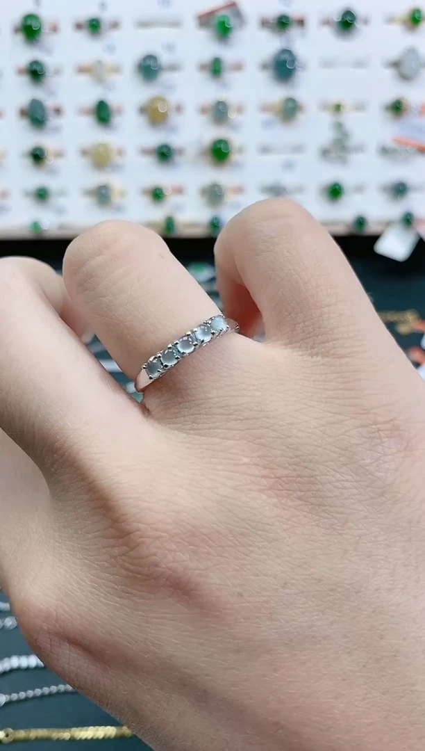 翡翠戒指银S925镶嵌天然翡翠