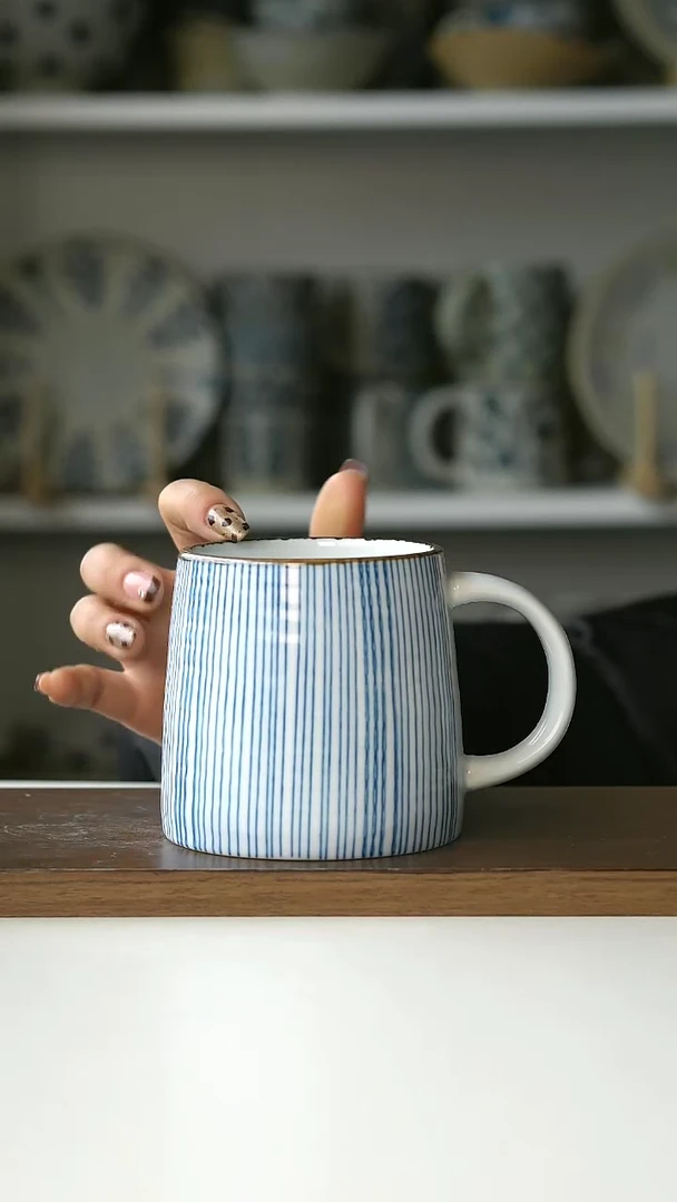 【闪购商品】陶瓷060条纹画釉马克杯微瑕@4-2@