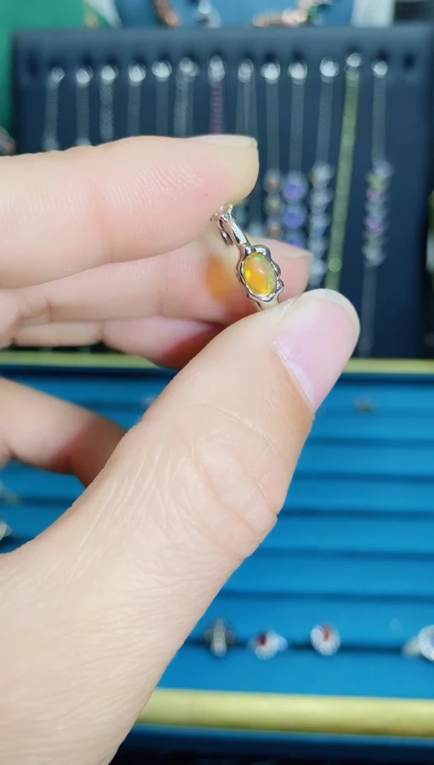 【闪购商品】欧泊戒指银S925镶嵌1121