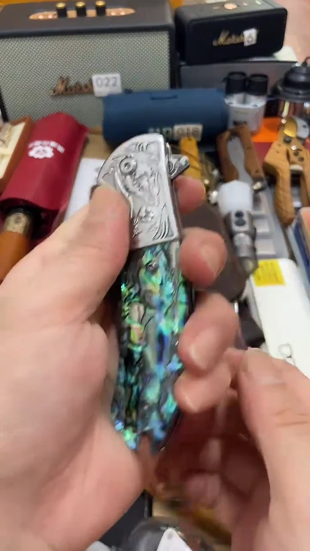 瓷片闪购商品  如图所示