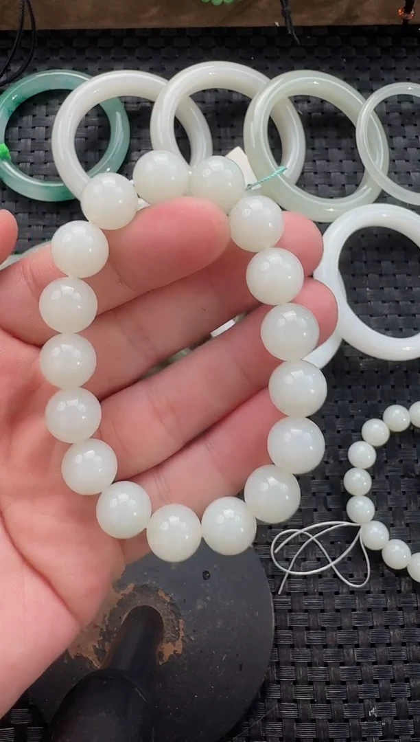 颈饰未镶嵌和田玉12白玉手串