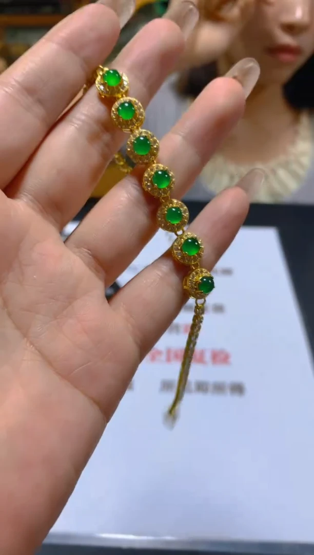 未镶嵌手链翡翠多样性发一