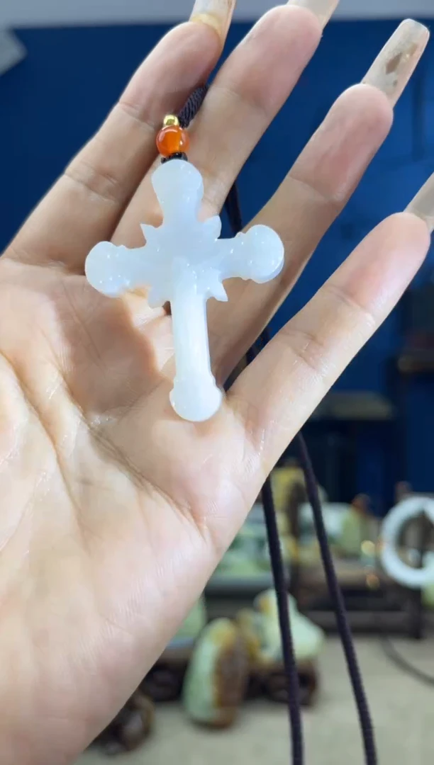 和田玉未镶嵌颈饰1