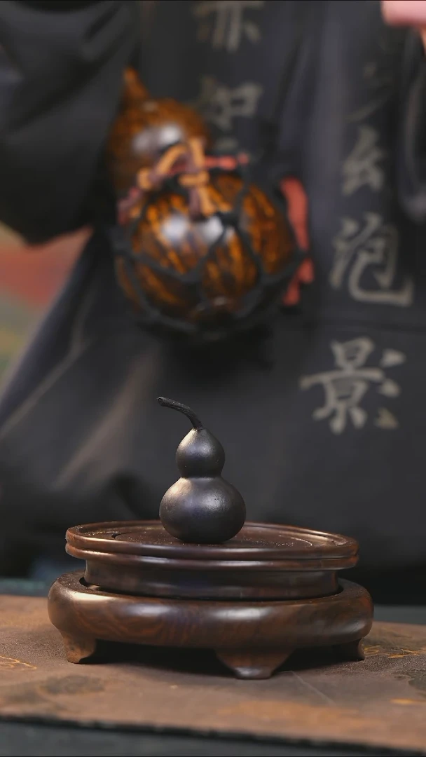 【闪购商品】YQ104大漆精致小手捻(未开口）