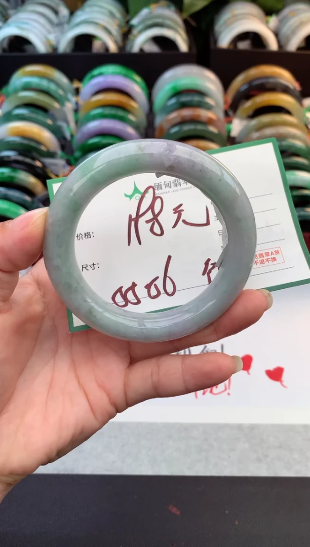 未镶嵌定制翡翠热**乐毛货需精细抛光+多人