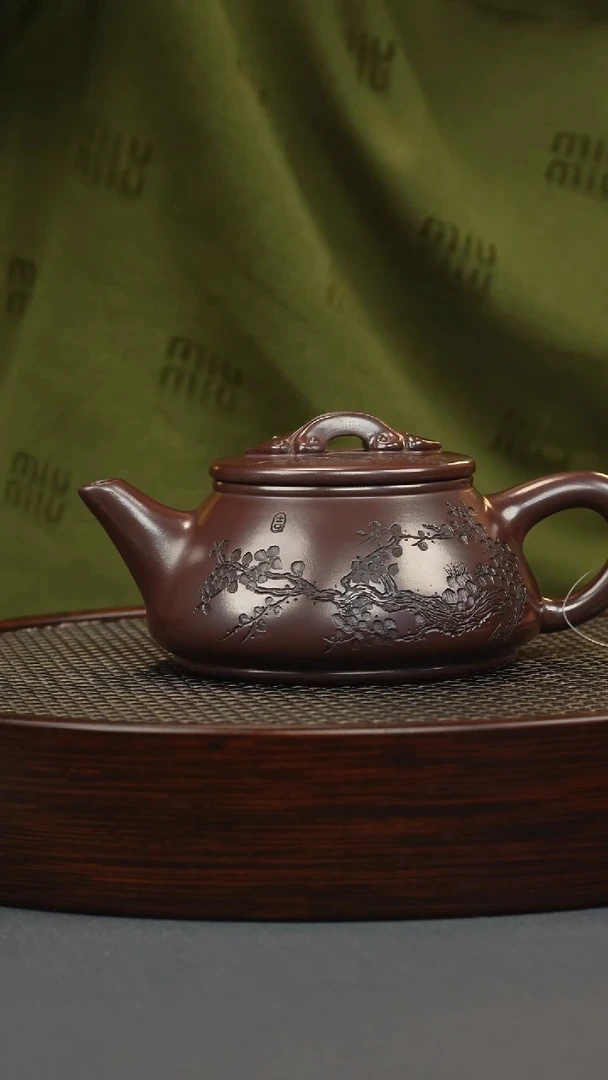 【闪购商品】紫砂茶壶石红 剑流石瓢 刻梅