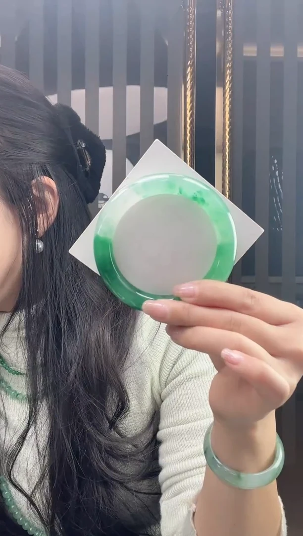 未镶嵌手镯石英质玉32