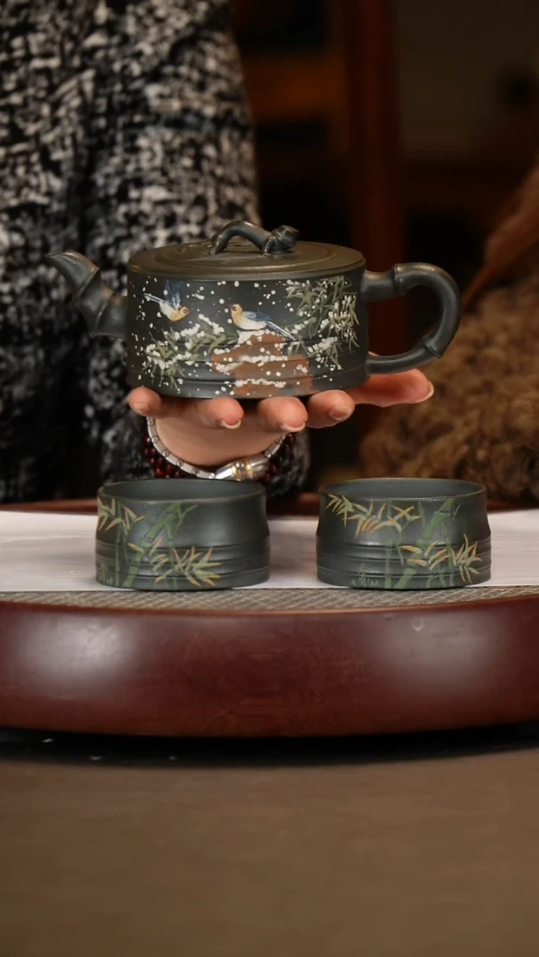 【闪购商品】紫砂茶壶【吴顺华】绿泥筋纹套组