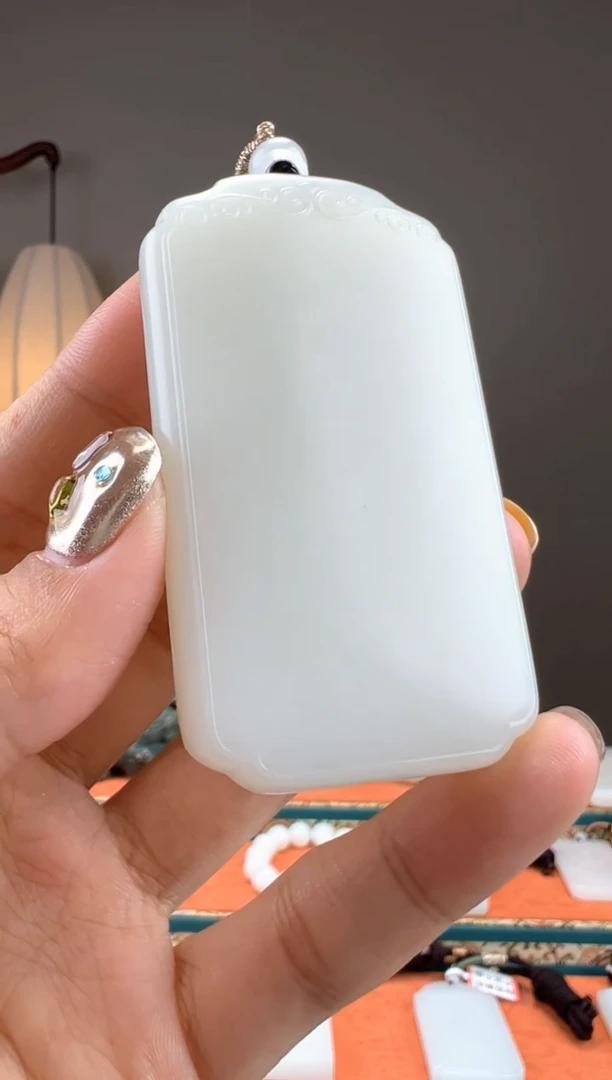 【闪购商品】和田玉颈饰未镶嵌1