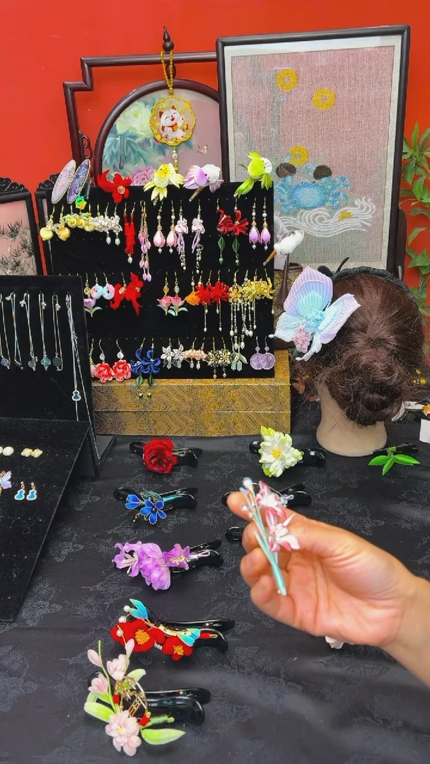 刺绣非遗手工绒花饰品
