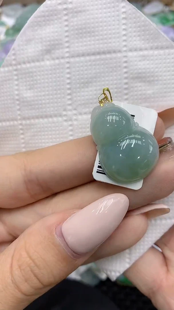 颈饰18K金镶嵌翡翠111111111111