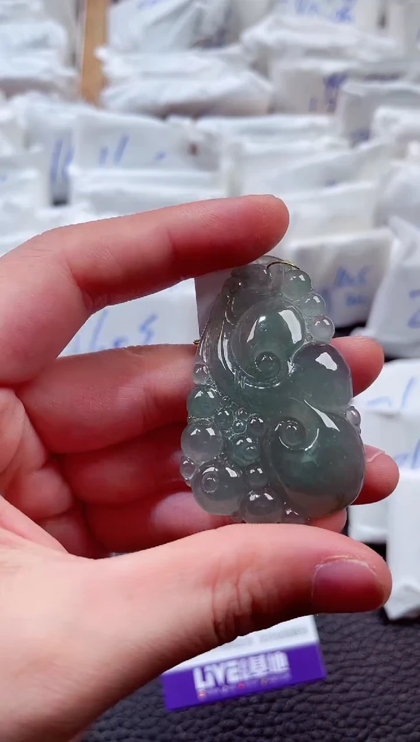 翡翠未镶嵌颈饰00000807