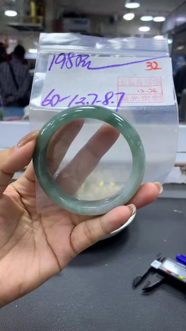 未镶嵌定制翡翠毛货需精细抛光+拍一发一+32