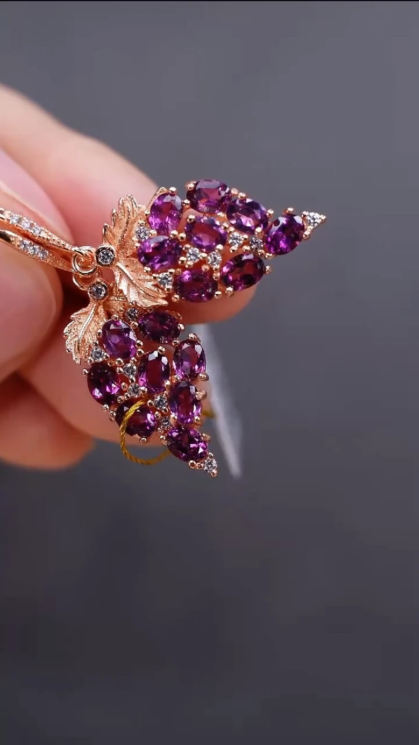 石榴石耳饰银S925镶嵌耳饰