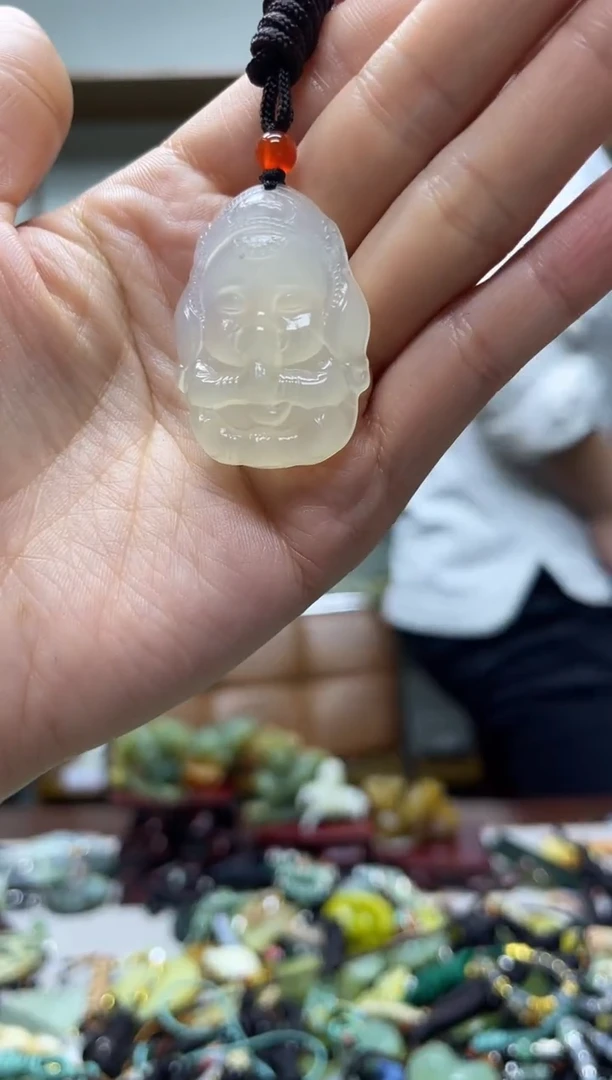 未镶嵌岫玉吊坠·