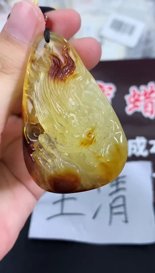 蜜蜡未镶嵌珠宝奇石62