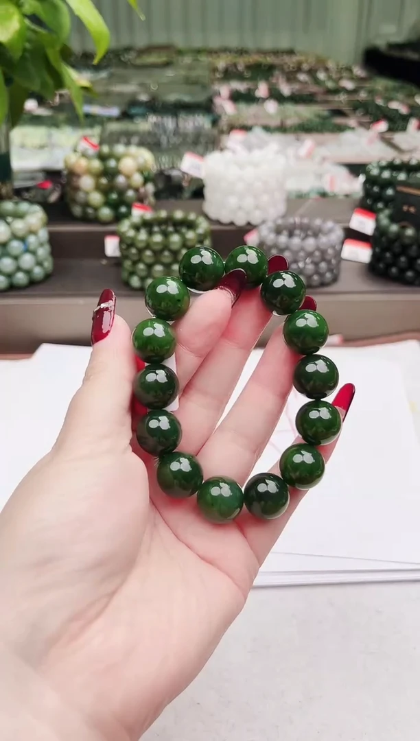【闪购商品】和田玉手串未镶嵌纯天然和田玉俄碧冰底菠菜绿15+