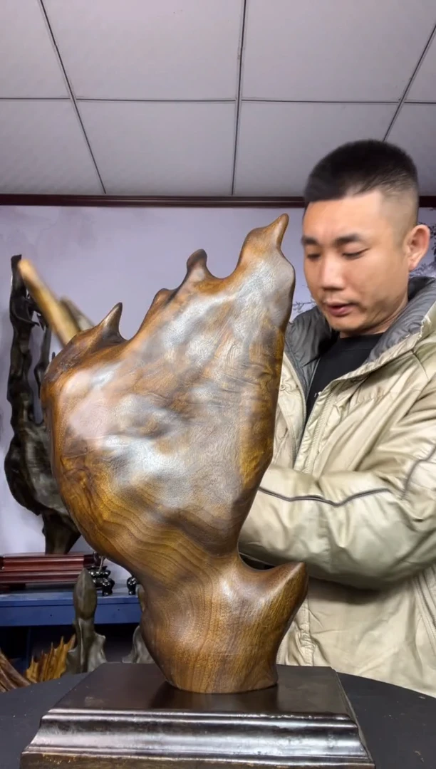 金丝楠木雕款长***山金丝楠木工艺品摆件