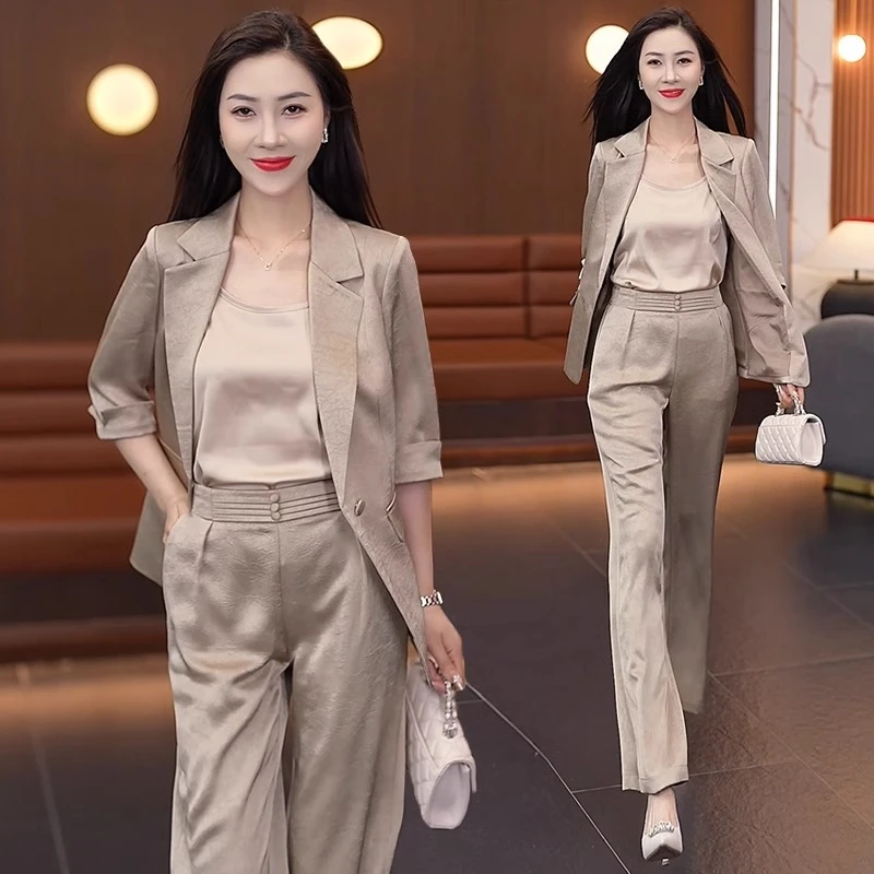 时尚西装套装女2024夏季新款气质高级感职业西服吊带休闲裤三件套