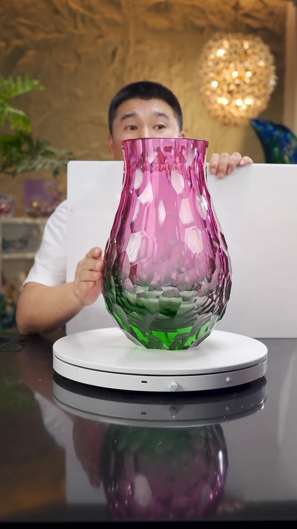摆件设计款金红绿凹切面花瓶大号