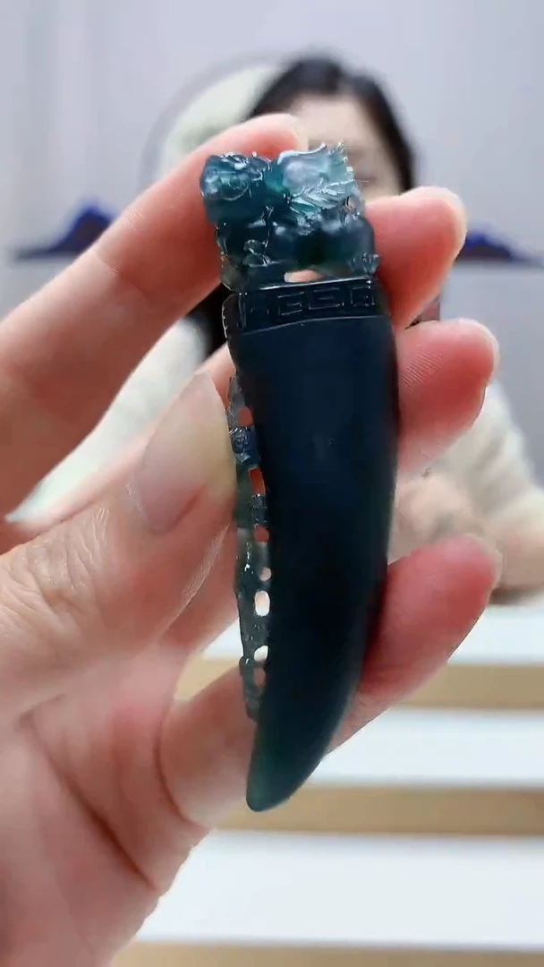 未镶嵌定制翡翠0405zm-毛货挂件龙牙87