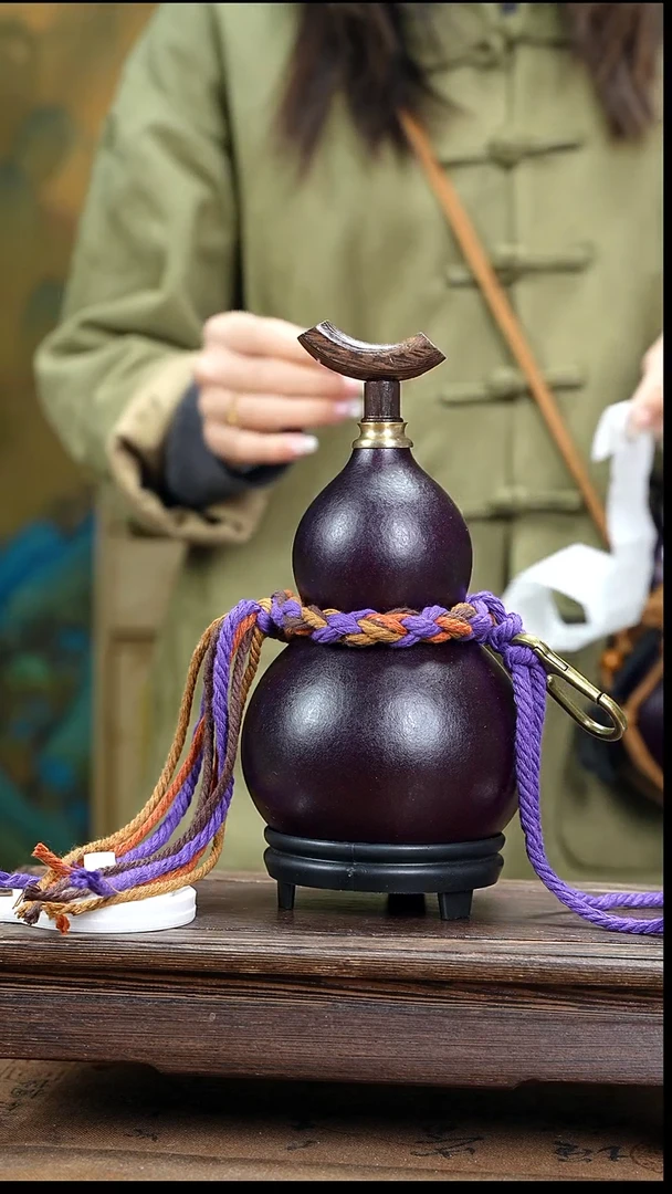 YC048简约大漆款天然酒葫芦（一物一拍）