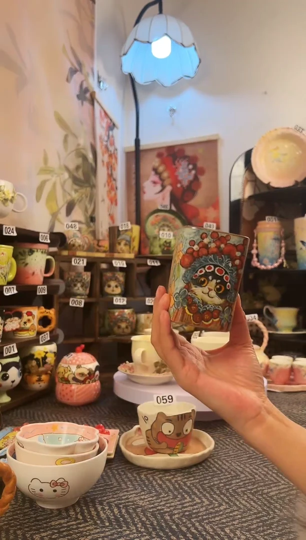 景德镇设计款手工手绘杯杯