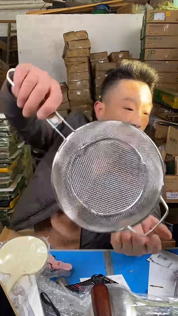 1素味漏网有耳朵  有点变形