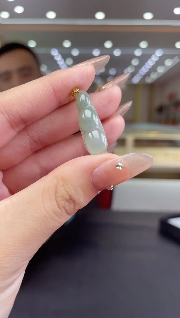 【闪购商品】翡翠挂件18K金镶嵌18K金扣福豆@@CMT