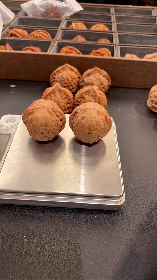 文玩核桃把件40铁锤
