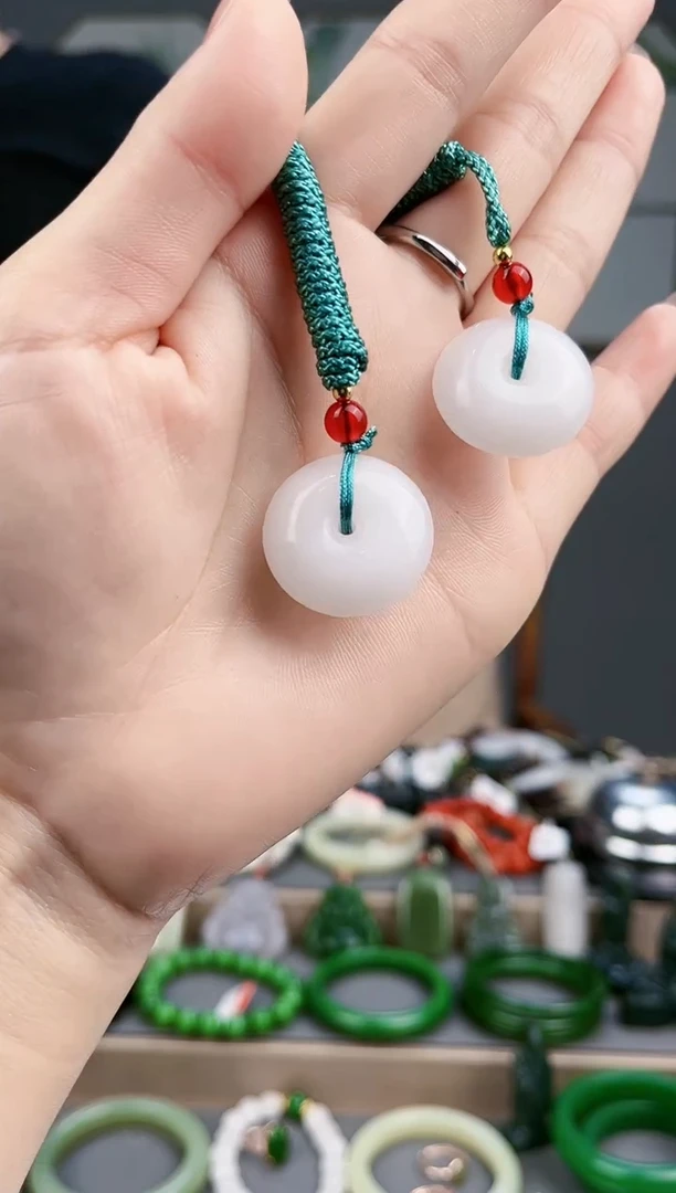 【闪购商品】石英质玉颈饰未镶嵌AA多样性发货 拍一发一