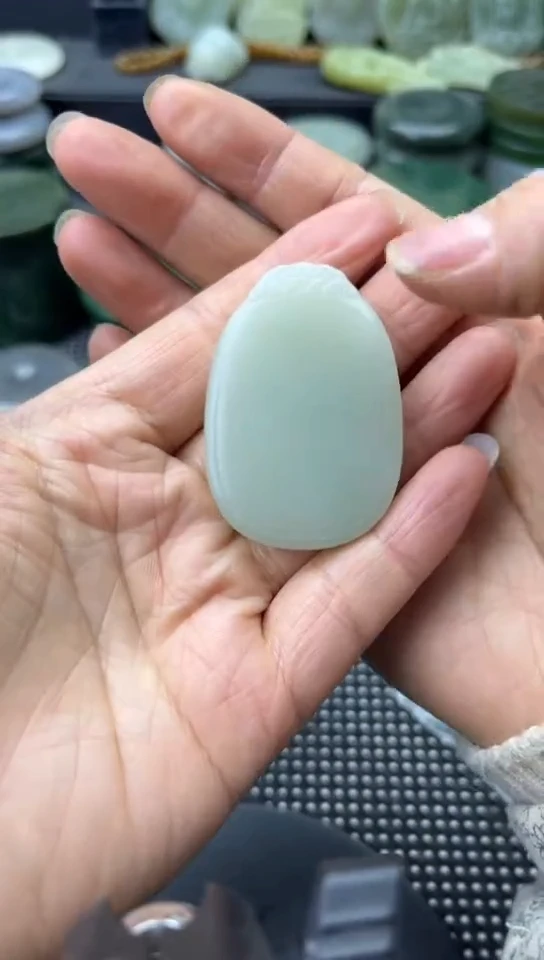 未镶嵌和田玉珠宝半成品牌子