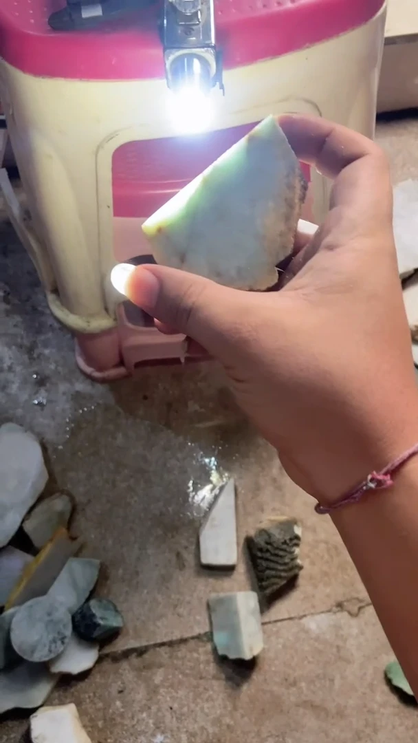配石翡翠翡翠边角料未加工14