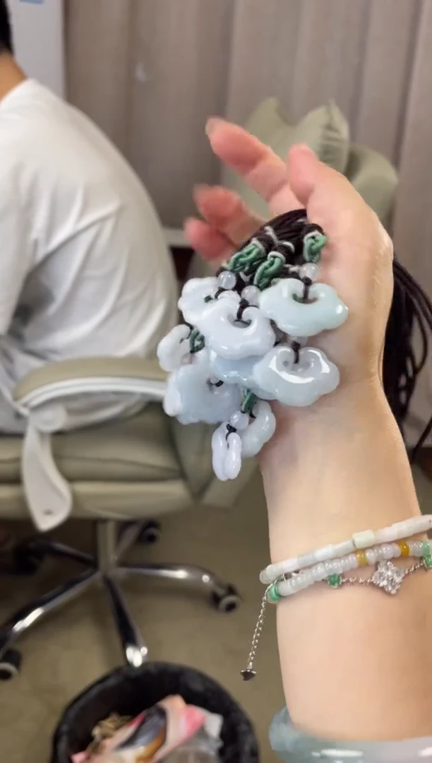 翡翠未镶嵌吊坠(不含链)多样性发一