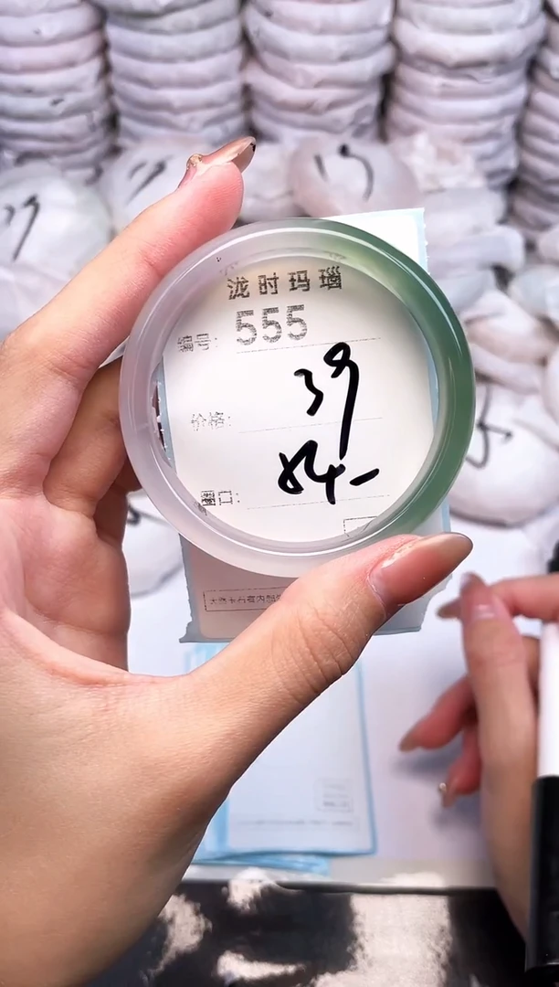 手镯玛瑙/玉髓未镶嵌555