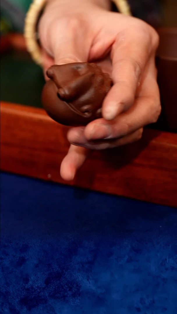 紫砂 宜兴紫砂 LNF  底槽清 蛤蟆