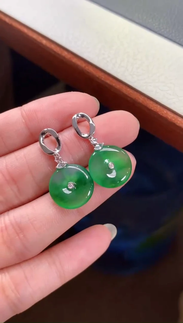 18K金镶嵌翡翠耳饰A546|9800