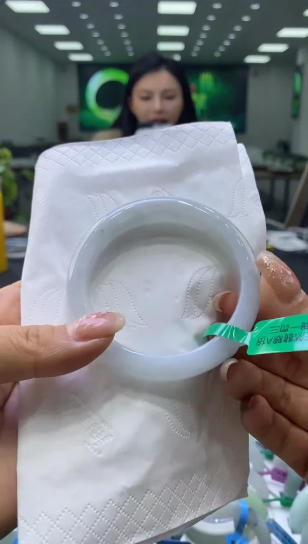 未镶嵌手镯翡翠00003365