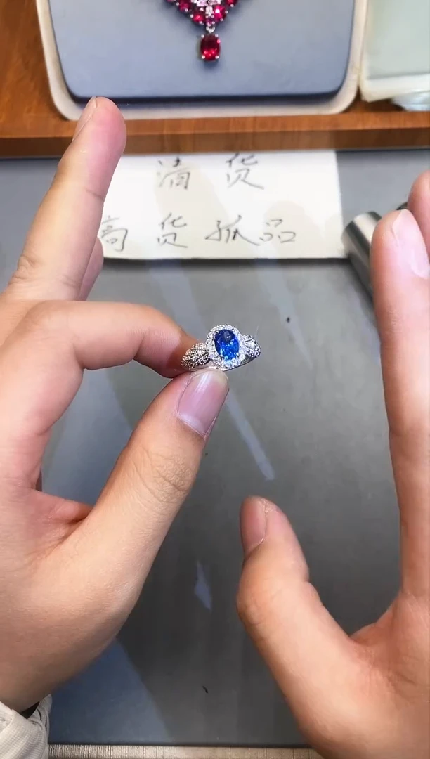 【闪购商品】石英质玉珠宝奇石未镶嵌.