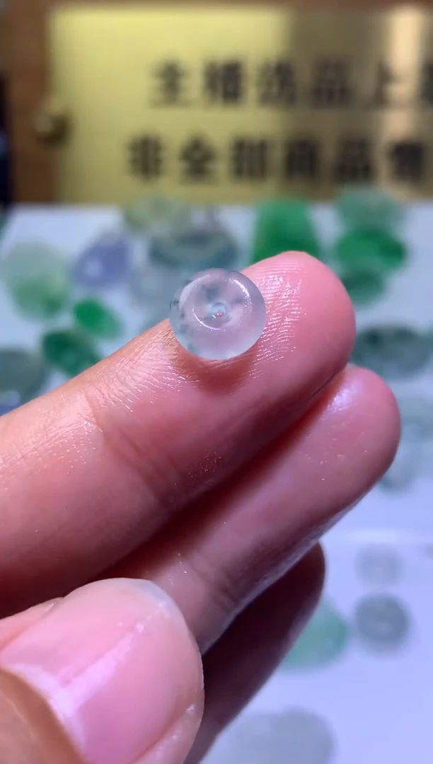 未镶嵌定制翡翠毛货