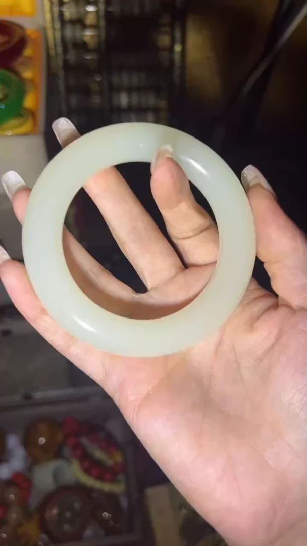 未镶嵌手镯和田玉闪购高端商品链接