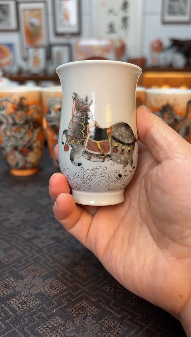 马闻香主人杯一个