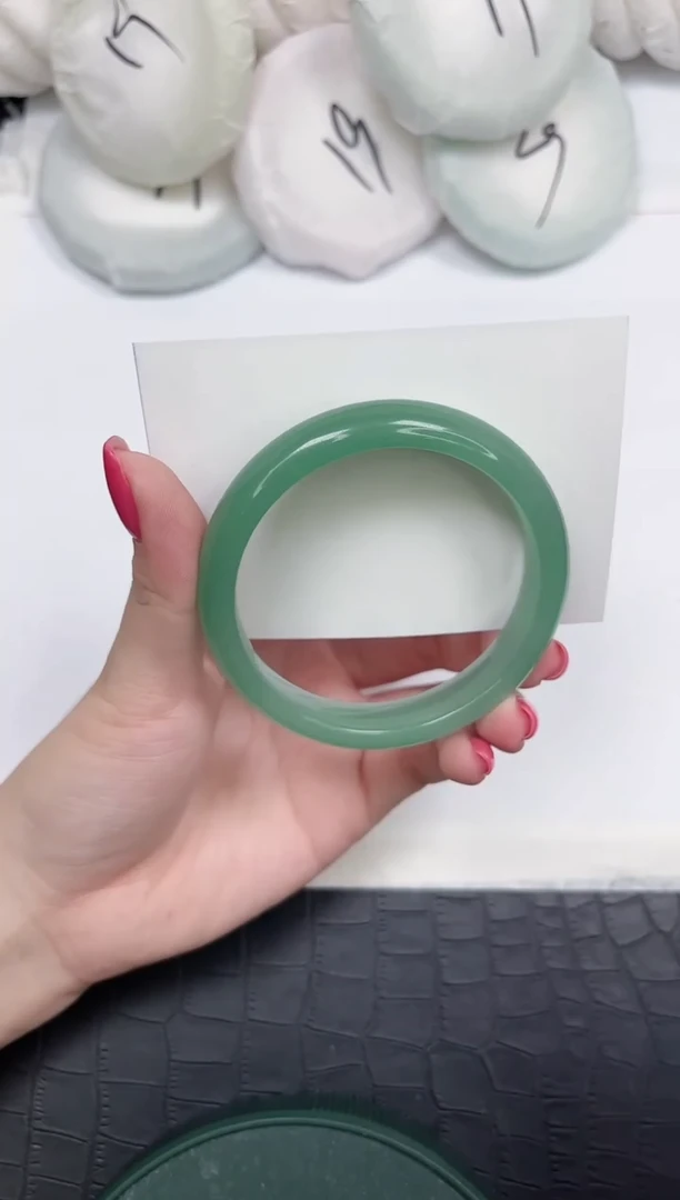 未镶嵌手镯石英质玉70-56.6